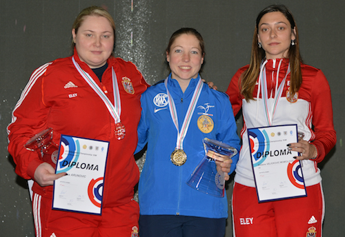 CdeE 10M 2018 CdE Gyor 2018 - Podium Pistolet Dame GOBERVILLE.jpg