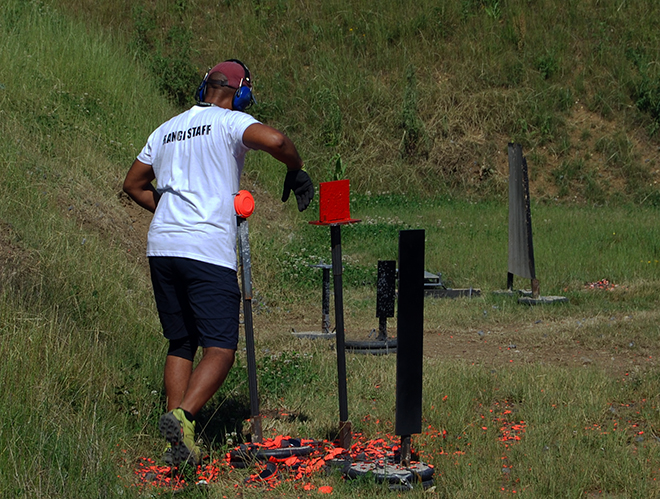 IIIWorldShootingShotgun_helper.jpg