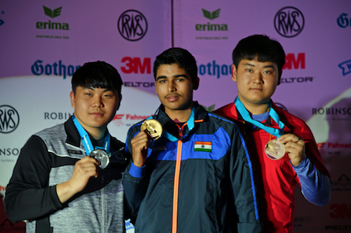 JWCSUHL18 AP JunM E.jpg
