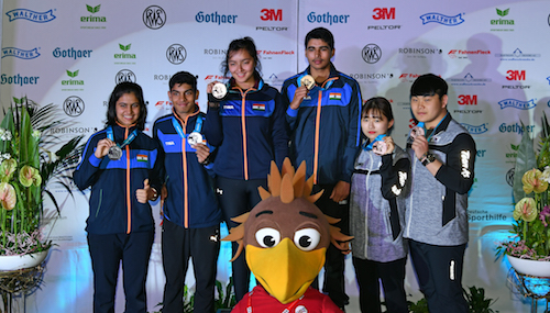 JWCSUHL18 AP JunMixed.jpg