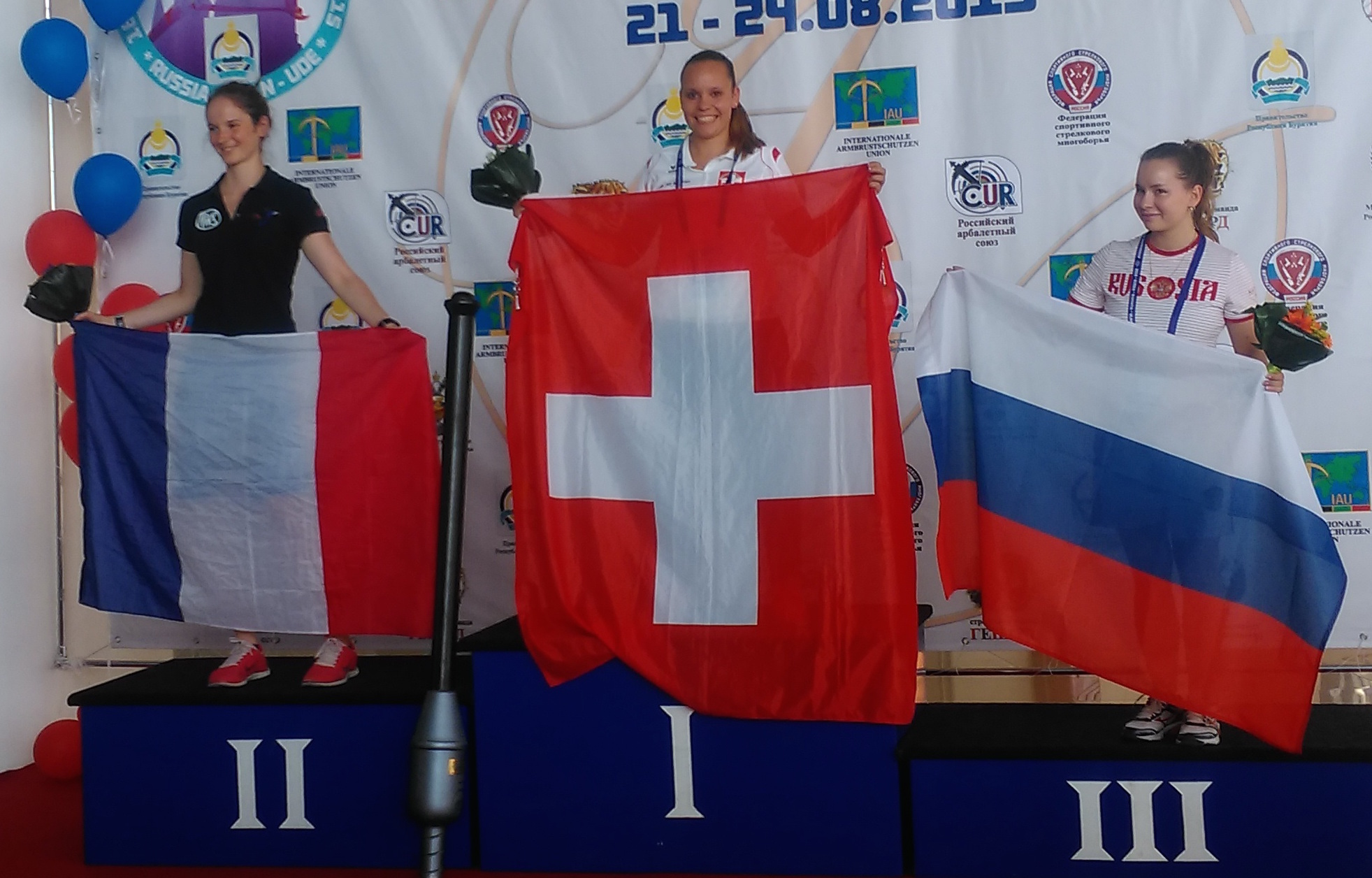 Podest_30m_U23_stehend debout.jpg