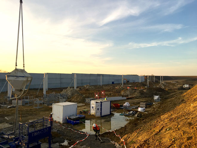 w-Vue-du-chantier-du-stand-300_600---15-de%u0301cembre-2016.jpg
